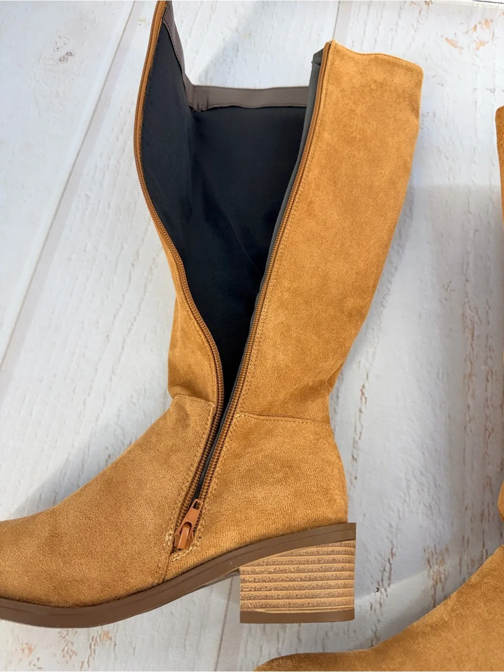 Women’s Tan Faux Suede Knee High Boots Block Heel Size 38 NWOT